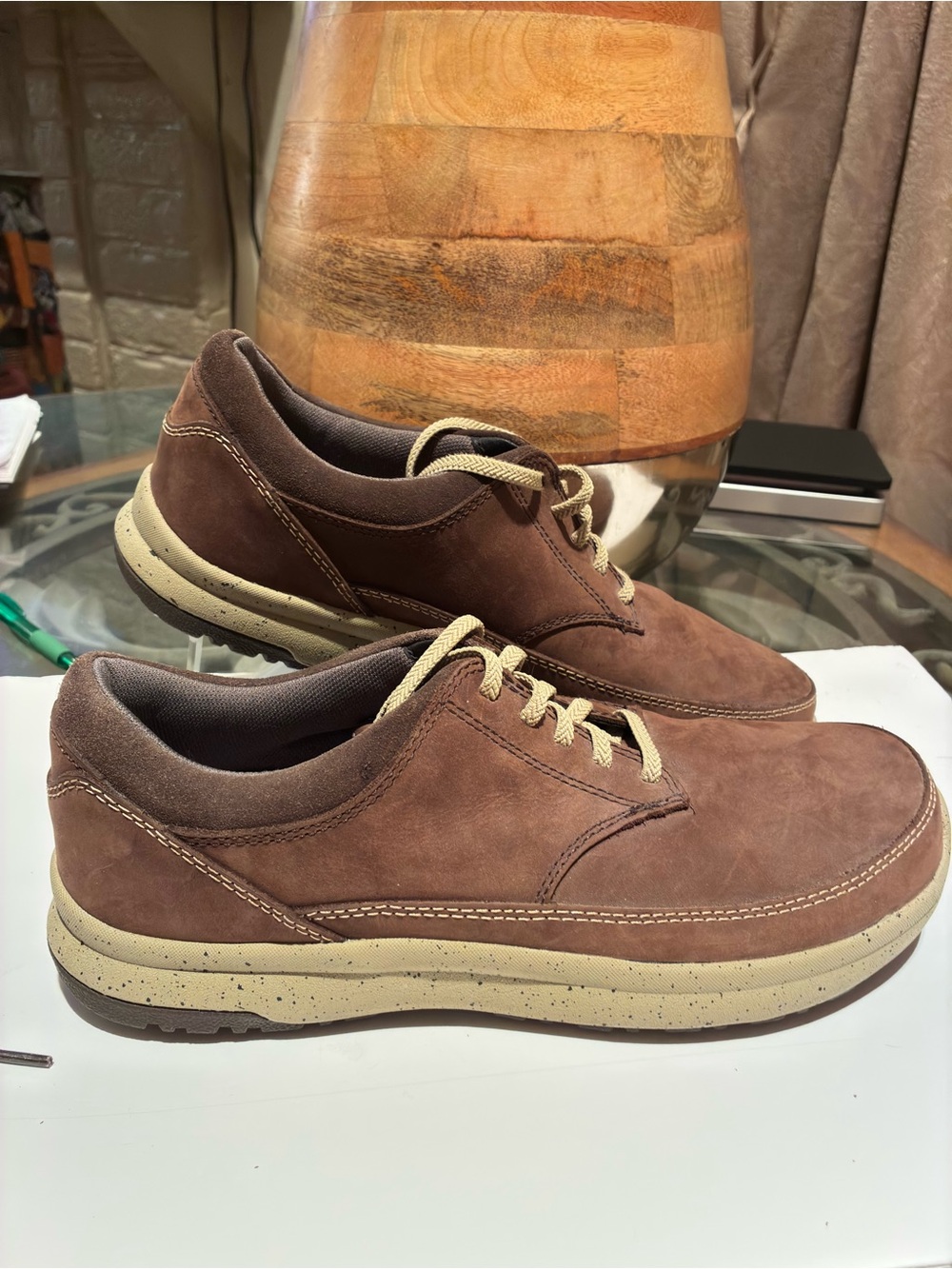 Duluth Trading Co. MEN’S Wild Boar Leather Lace-Up Shoes  SZ-10, Brown